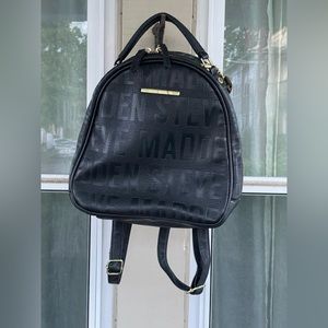 Steve Madden, mini back pack.